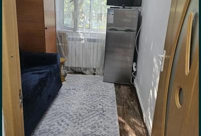 Garsonieră în Vest - 1
