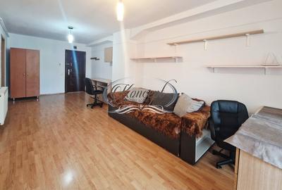 Apartament cu 2 camere semidecomandat, mobilat în Iris