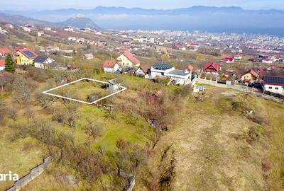 Teren de 500 mp, în Vulcan - 3