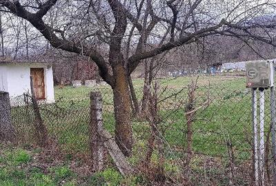 Teren de 1333 mp, în Păușești - 1
