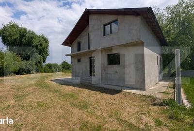 Casă cu 3 camere cu Teren 400 Mp în Răzvad - 4