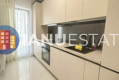 Apartament cu 3 camere semidecomandat în Centrul Civic