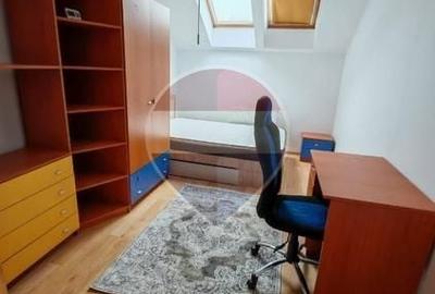 Apartament cu 3 camere în Păcurari