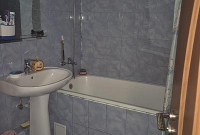 Apartament cu 2 camere semidecomandat, mobilat în Pantelimon