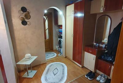 Apartament cu 2 camere decomandat în Central - 3