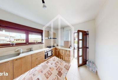 Casă cu 5 camere cu Teren 372 Mp în Roșia