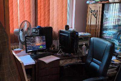Apartament cu 4 camere semidecomandat în Drumul Taberei