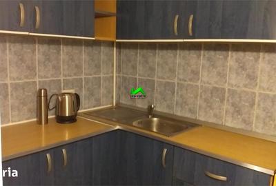 Apartament cu 3 camere semidecomandat în Vasile Aaron