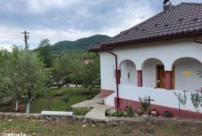 Casă cu 4 camere cu Teren 85 Mp în Corbi - 3