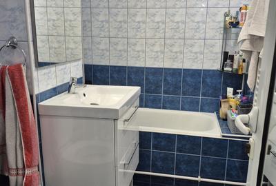 Apartament cu 2 camere decomandat în Exterior Vest