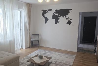 Apartament cu 4 camere decomandat în Central