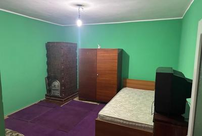 Casă cu 4 camere în Broscăuți - 3