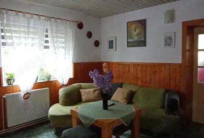 Casă cu 3 camere cu Teren 900 Mp în Central - 2