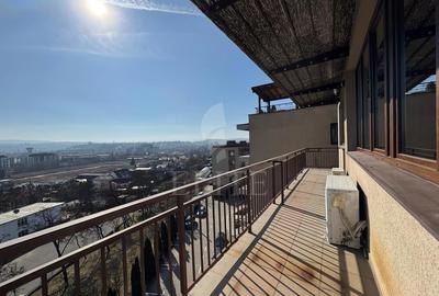 Apartament cu 4 camere decomandat în Dâmbul Rotund
