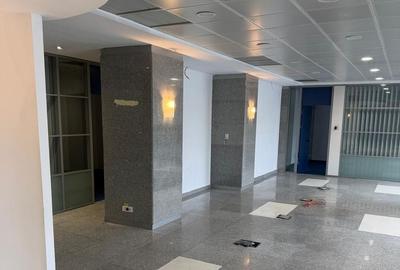 Spațiu comercial, de 320 mp, în Ștefan cel Mare - 2