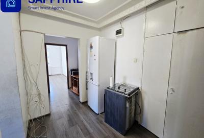 Apartament cu 3 camere decomandat în Sebastian