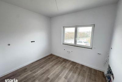Casă cu 4 camere cu Teren 180 Mp în Central