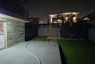 Duplex cu 4 camere cu Canalizare în Bucium - 2