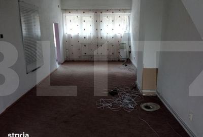 Spațiu comercial, de 3,000 mp, în Nădrag - 1