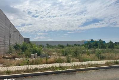 Spațiu comercial, de 4,400 mp, în Central - 5