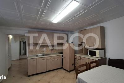 Apartament cu 2 camere decomandat, mobilat în Vasile Aaron - 8