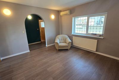 Apartament cu 3 camere semidecomandat în P-ța Victoriei - 5