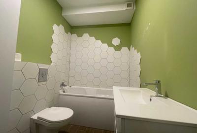 Apartament cu 3 camere decomandat în Corunca