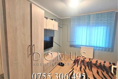 Apartament cu 3 camere decomandat în Micro 20 - 2