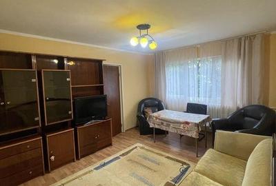 Apartament cu 3 camere semidecomandat în Tomis III