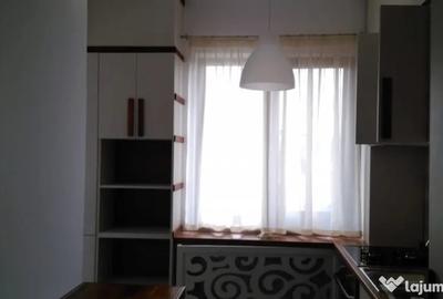 Garsonieră decomandată în Central - 2