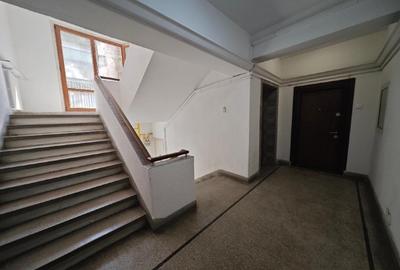 Apartament cu 3 camere decomandat în P-ța Romană - 16