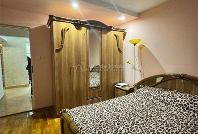 Apartament cu 3 camere decomandat în Central - 2