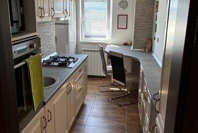 Apartament cu 2 camere decomandat în Aviației