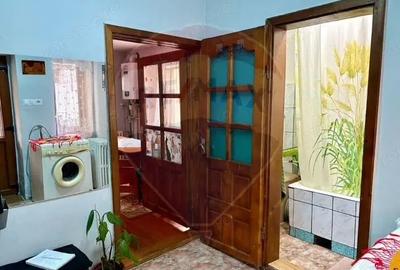 Casă cu 2 camere cu Teren 557 Mp în Central