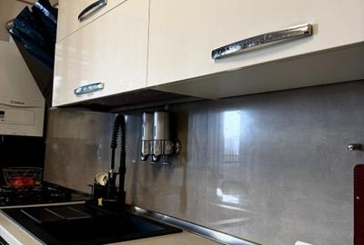 Apartament cu 3 camere decomandat, mobilat în Florești - 10