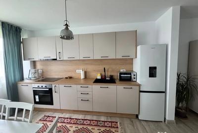 Apartament cu 2 camere decomandat în Tractorul - 1