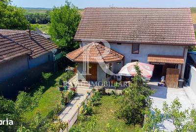 Casă cu 3 camere cu Teren 1068 Mp în Vadu Crișului - 2