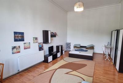 Apartament cu 2 camere semidecomandat, mobilat în Centrul Istoric - 4