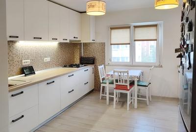 Apartament cu 3 camere decomandat în Vitan Mall - 2