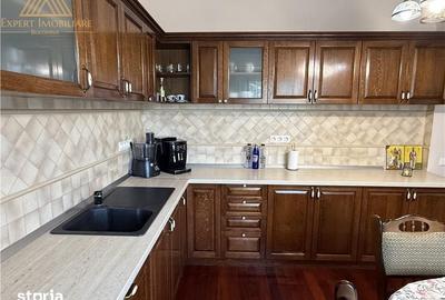Casă cu 6 camere cu Teren 850 Mp în Central - 15