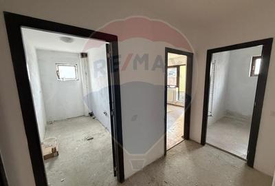 Apartament cu 3 camere decomandat în Central - 7
