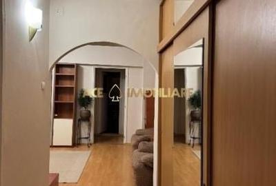 Apartament cu 3 camere în Văcăresti