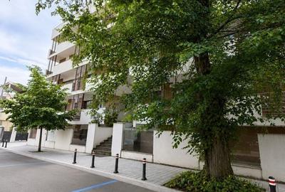 Apartament cu 4 camere în Barbu Văcărescu
