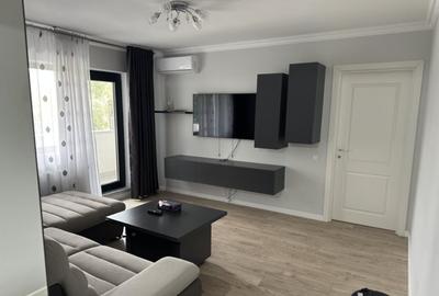 Apartament cu 2 camere semidecomandat, mobilat în Eminescu