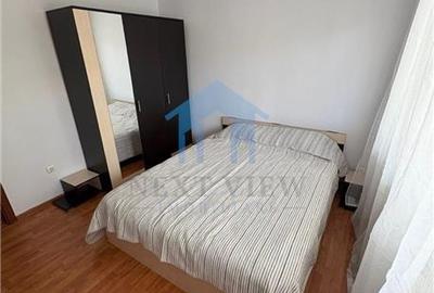 Apartament cu 3 camere decomandat în Între Lacuri
