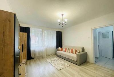 Apartament cu 2 camere semidecomandat în Grigorescu