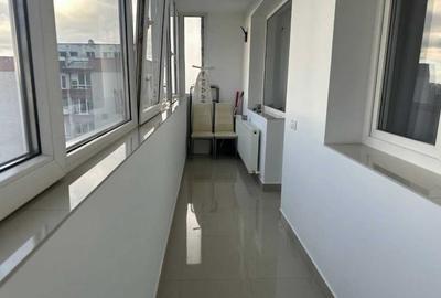 Apartament cu 2 camere semidecomandat în Vlahuță