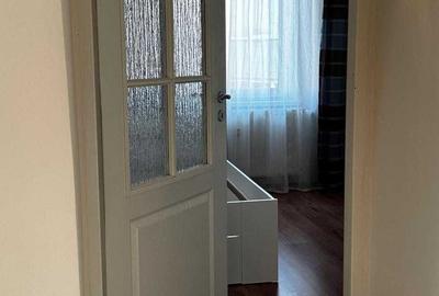 Apartament cu 3 camere decomandat în Nufărul