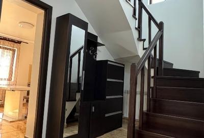Casă individuală cu 5 camere cu Teren 242 Mp în Central - 11