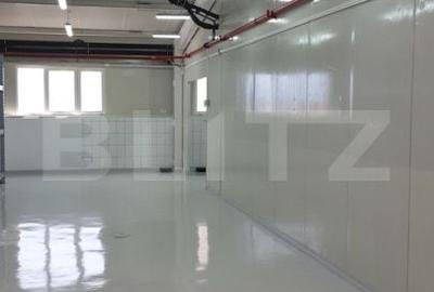 Spațiu comercial, de 800 mp, în Central - 7